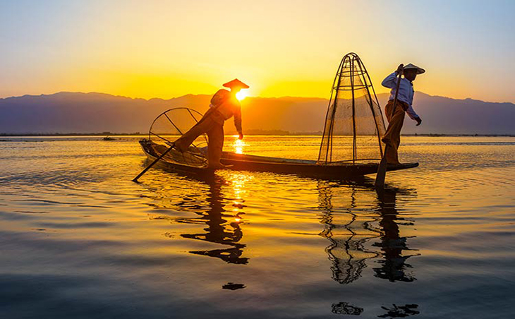 inle-lake-fishermen-istock