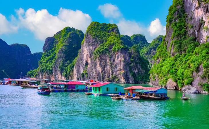 visit-halong-bay-from-hanoi